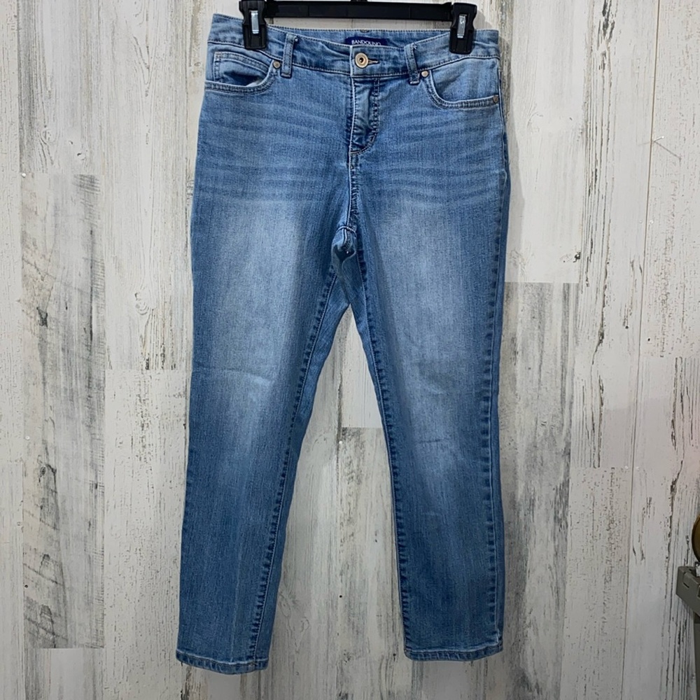 0103 Bandolino Mandie Jeans - Picture 1 of 3